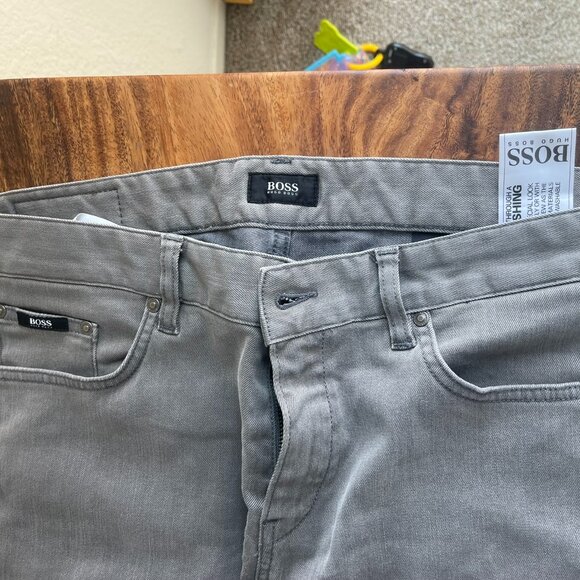 Hugo Boss Jeans XL slim fit/tapered - Picture 1 of 10